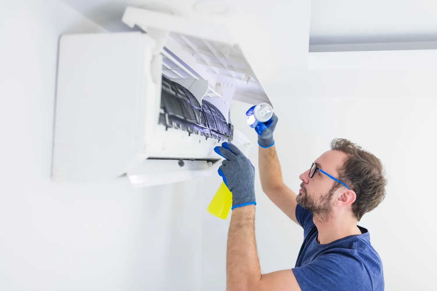 Popularna klimatyzacja mieszkań i sklepów